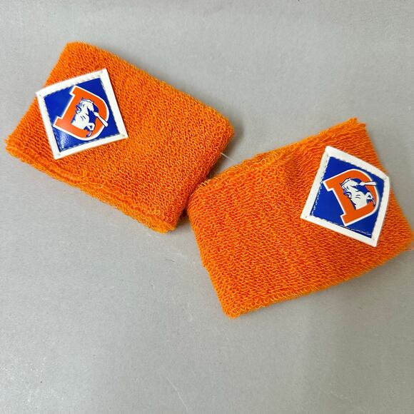 Vintage NFL Denver Broncos pair of terrycloth sweat wrist bands - Picture 2 of 13